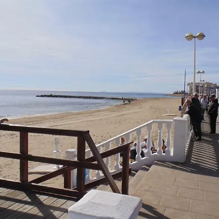 Frente De La Playa * 托雷维耶哈